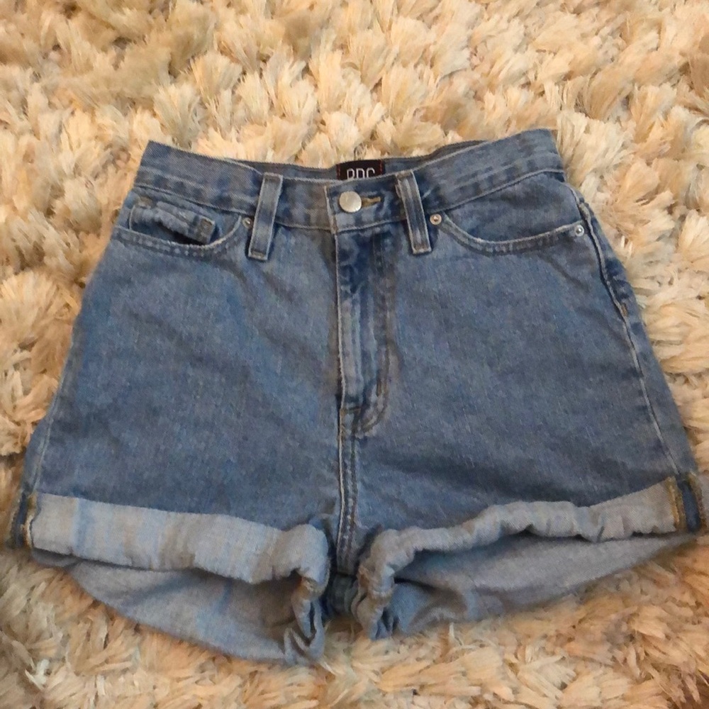 high waisted mom shorts from urban outfitters